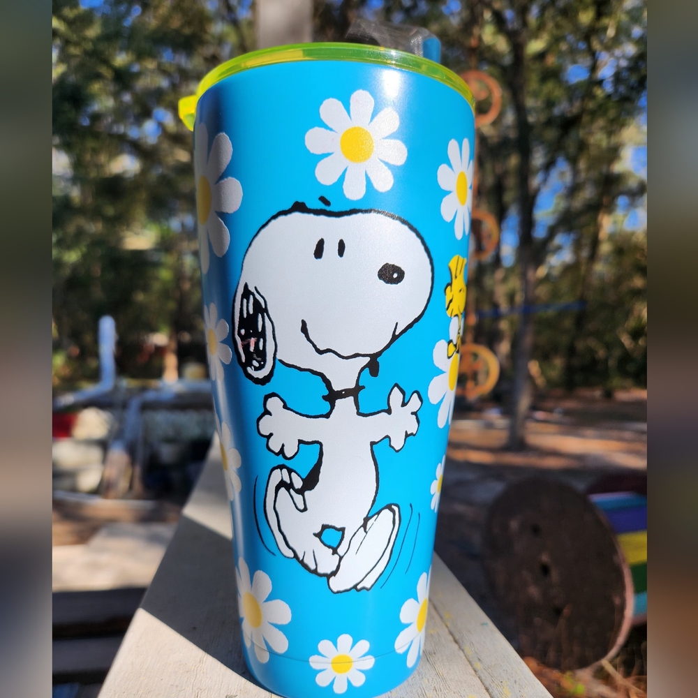32oz Blue Snoopy Metal Tumbler with Flowers